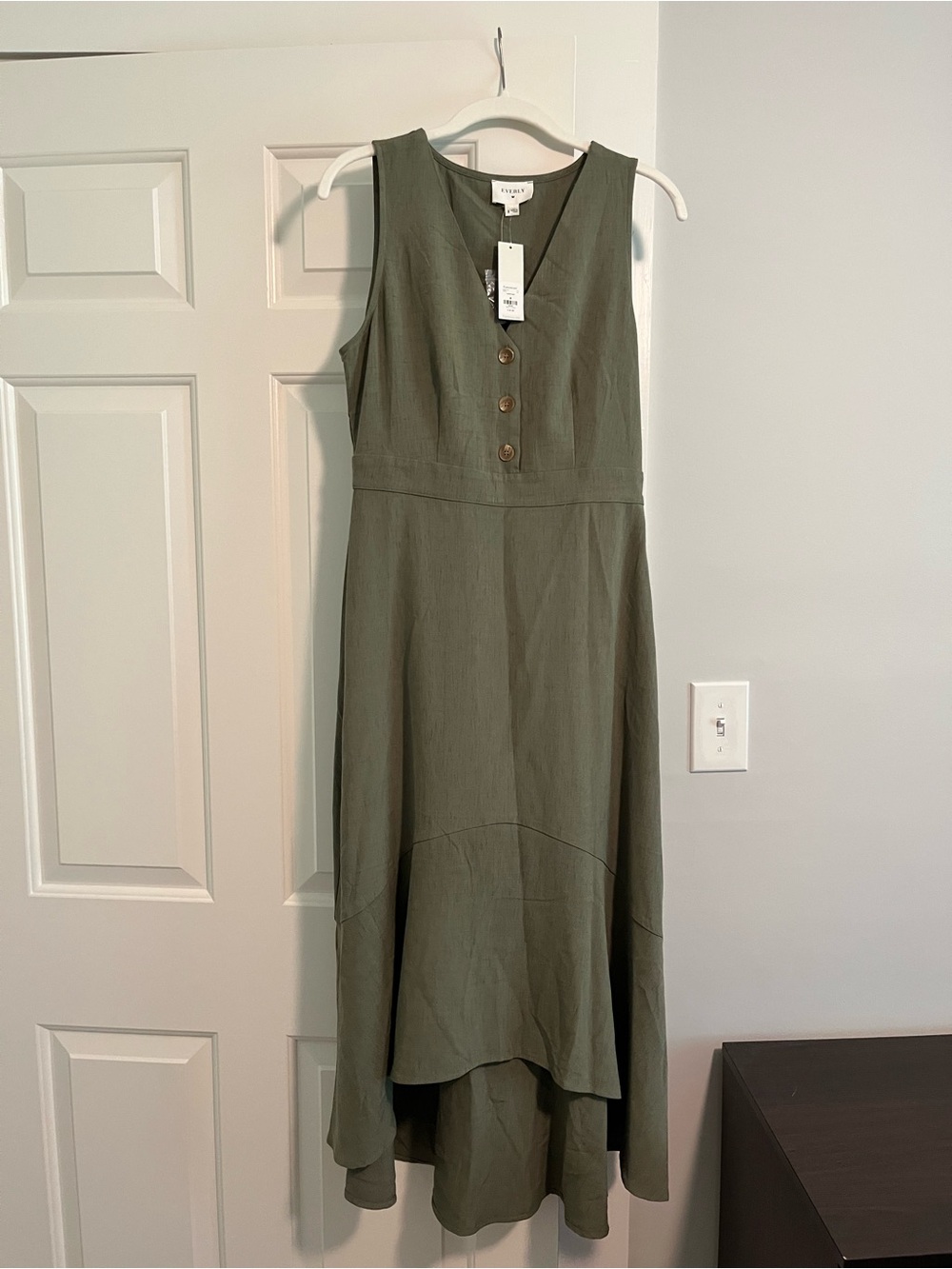 NWT Everly Olive Sleeveless V-Neck Linen Blend Midi Dress | Size M